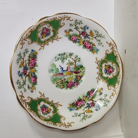 Green Foley Broadway Teacup and Saucer, made in England - Picture 2 of 8